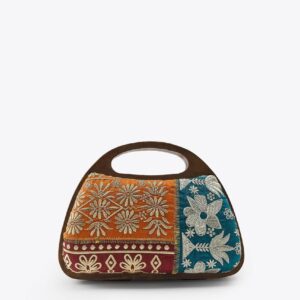 کیف جعبهای چوبی گلدوزیشده زارا